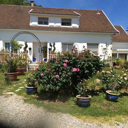 Gites Et Chambres D'Hotes Les Roses The Hauterives Luaran gambar