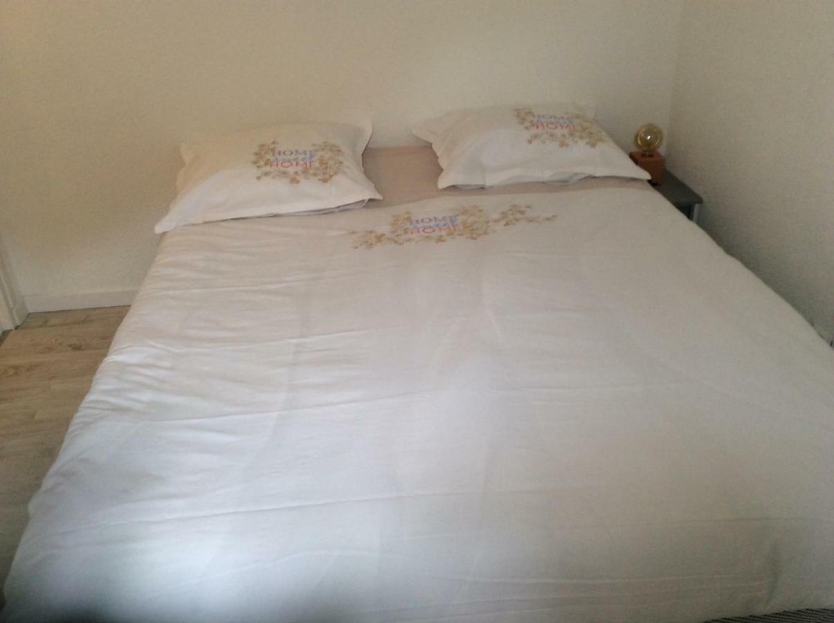 Gites Et Chambres D'Hotes Les Roses The Hauterives Luaran gambar