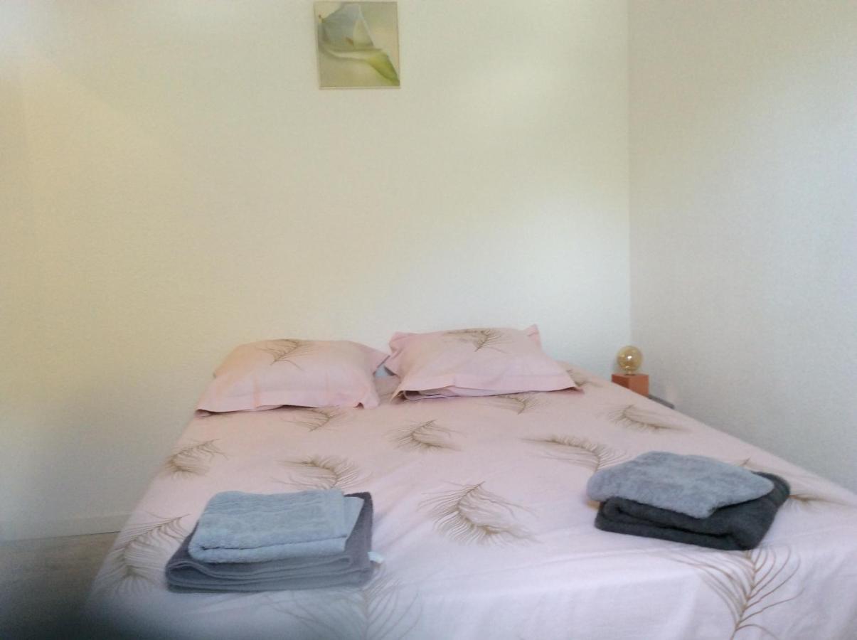 Gites Et Chambres D'Hotes Les Roses The Hauterives Luaran gambar