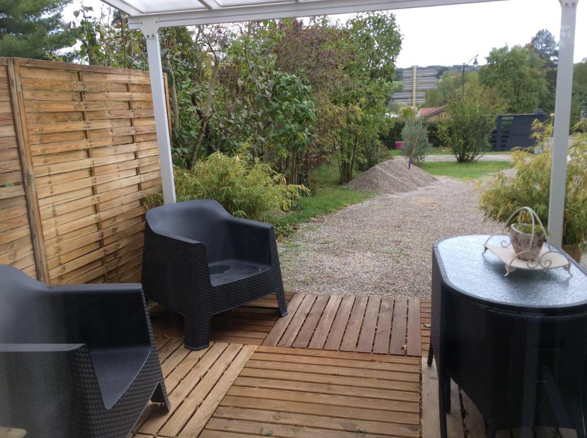Gites Et Chambres D'Hotes Les Roses The Hauterives Luaran gambar
