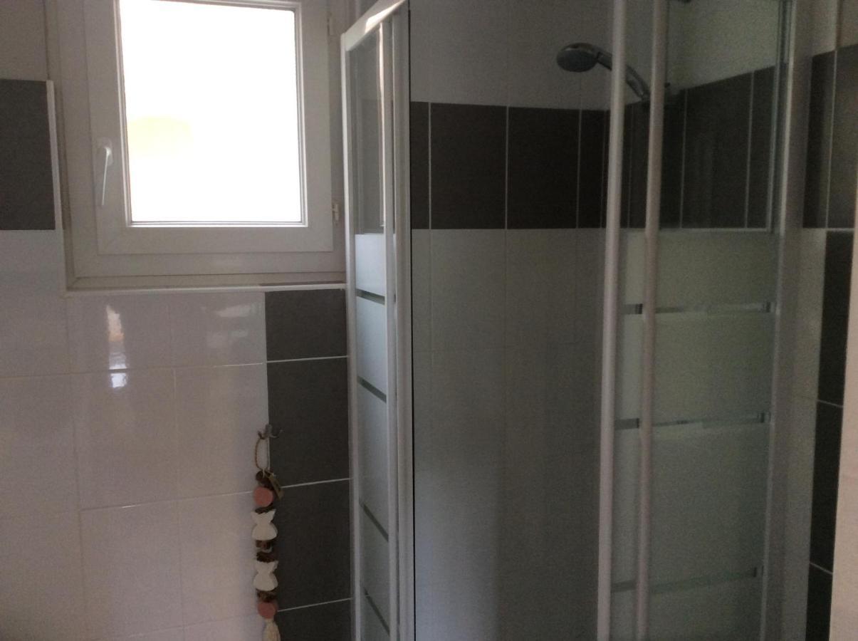 Gites Et Chambres D'Hotes Les Roses The Hauterives Luaran gambar